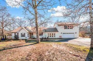 Single-family home in Plano Kentucky serviced by our handyman team